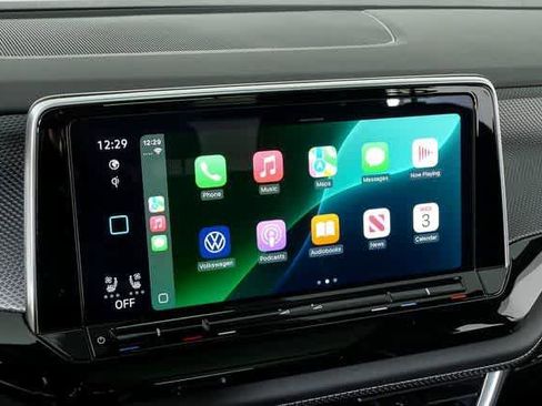 New 2026 Volkswagen Atlas Cross Sport SEL Premium R-Line image 17