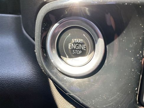 Used 2024 GMC Sierra 1500 Elevation w/ Preferred Package image 17