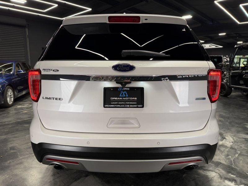 Used 2016 Ford Explorer Limited w/ Equipment Group 303A AWD/4WD image 6