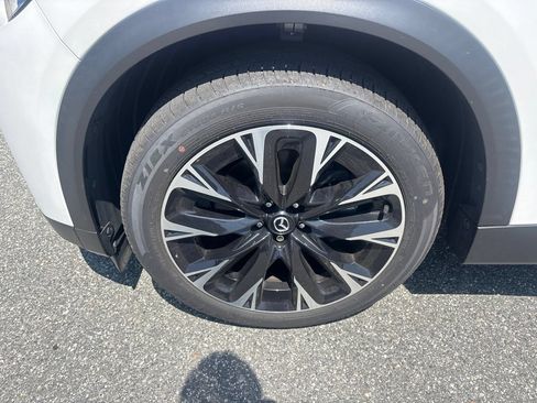 Used 2024 MAZDA CX-90 Plug-In Hybrid w/ Premium Plus AWD/4WD image 10