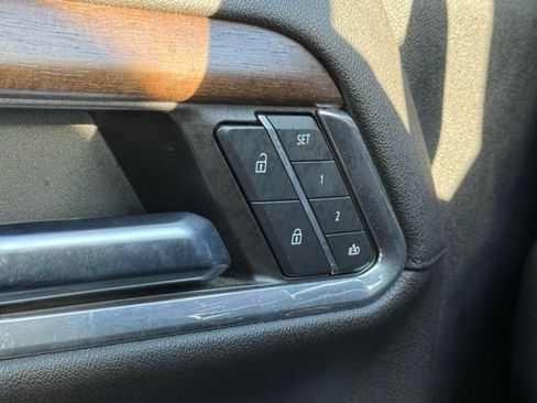 Used 2024 Chevrolet Silverado 2500 High Country w/ High Country Premium Package AWD/4WD image 32