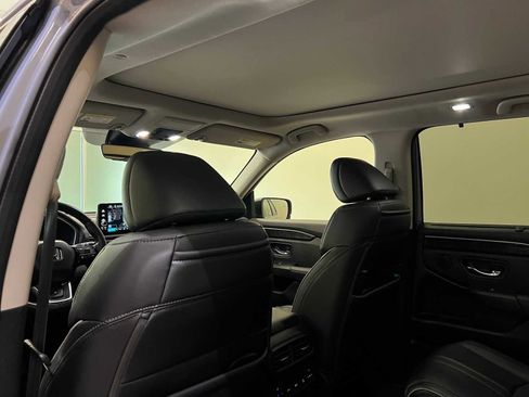 Used 2023 Honda Pilot Elite image 12