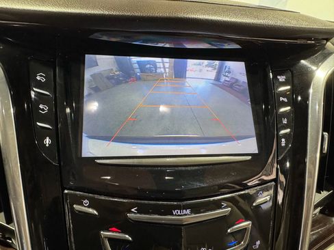 Used 2015 Cadillac Escalade Luxury image 27