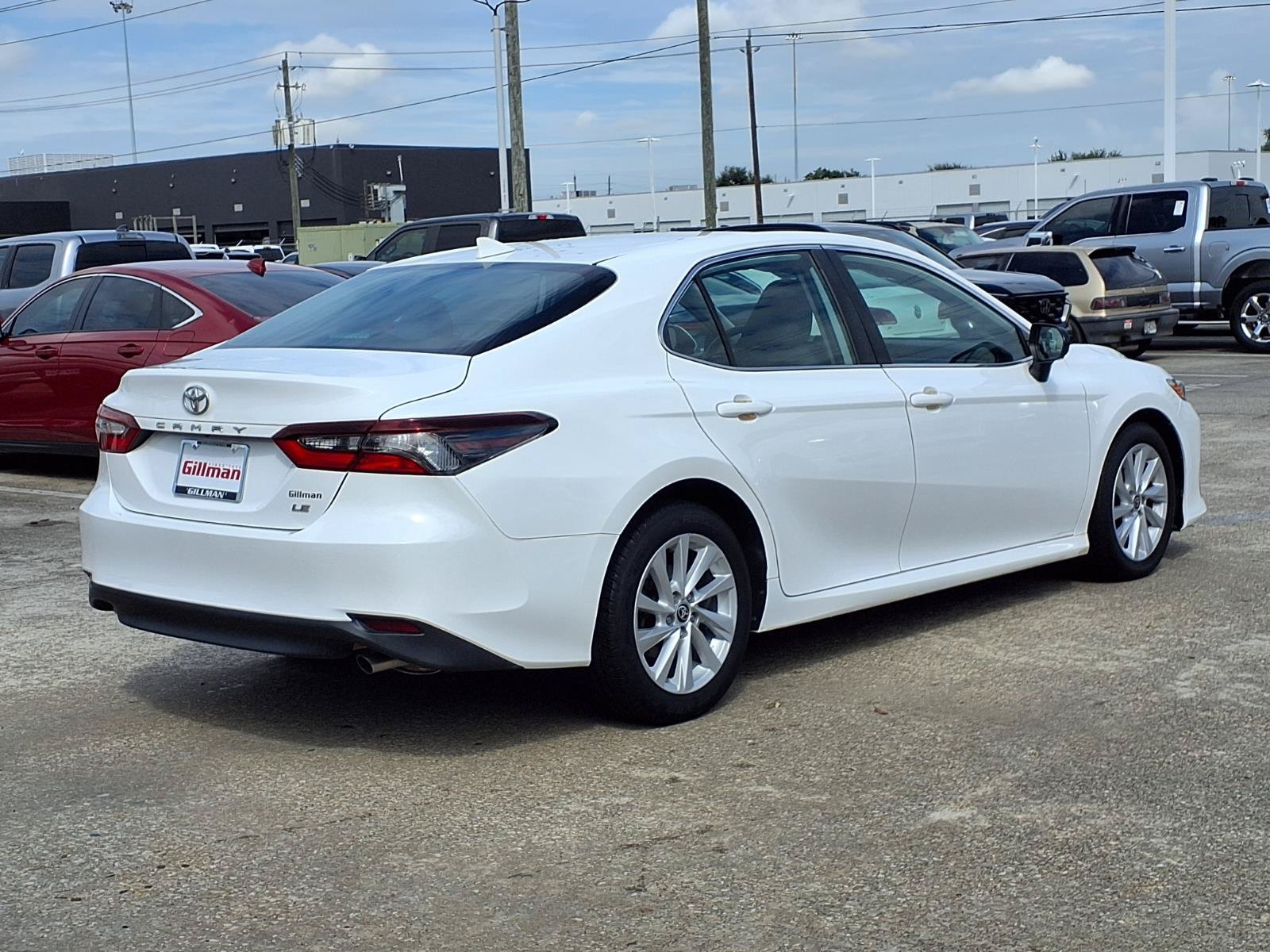 Used 2022 Toyota Camry LE FWD image 23