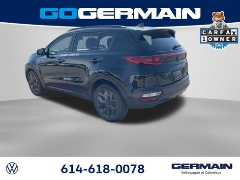 Used 2022 Kia Sportage Nightfall Edition image 5