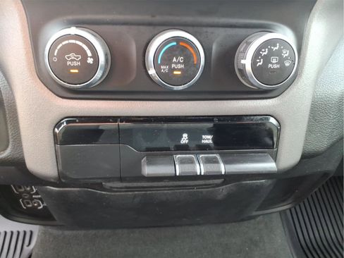 Used 2021 RAM 1500 Big Horn RWD image 21