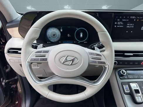 Used 2023 Hyundai Palisade Limited FWD image 11