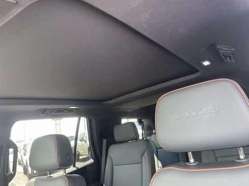 Certified 2026 GMC Yukon AT4 w/ AT4 Premium Package AWD/4WD image 17