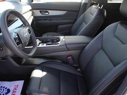 New 2025 Nissan Murano SL image 8