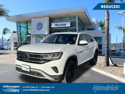 Certified 2023 Volkswagen Atlas Cross Sport SE w/ Black Wheel Package