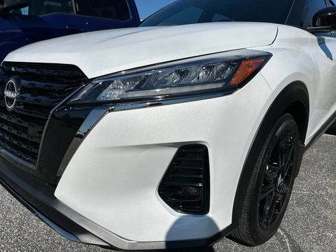 Used 2023 Nissan Kicks SR FWD image 6