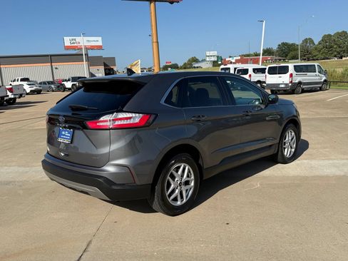 Certified 2024 Ford Edge SEL AWD/4WD image 5