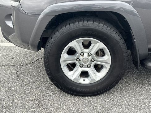 Used 2017 Toyota 4Runner SR5 image 11