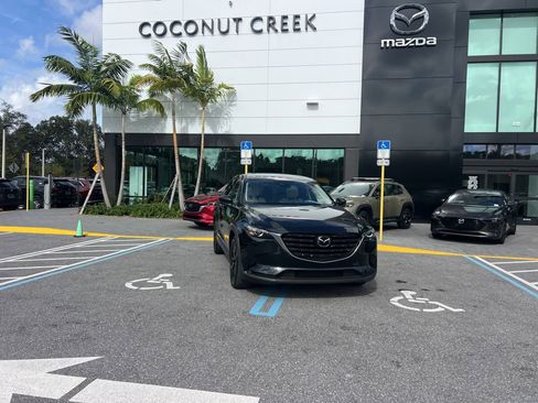 Used 2023 MAZDA CX-9 Touring Plus image 3