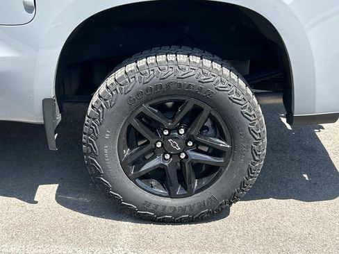 Used 2024 Chevrolet Silverado 1500 Custom Trail Boss AWD/4WD image 10