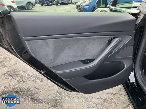 Used 2019 Tesla Model 3 Performance image 31