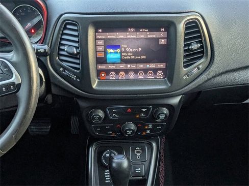 Used 2021 Jeep Compass Trailhawk image 19