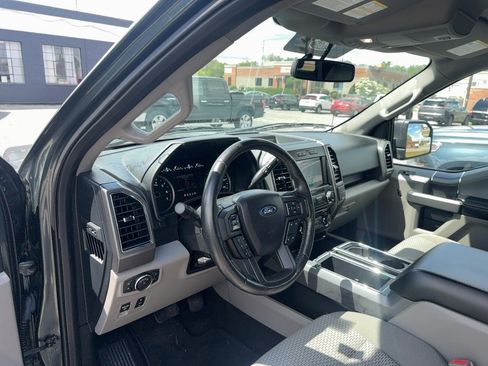 Used 2018 Ford F150 XLT w/ Equipment Group 302A Luxury AWD/4WD image 13