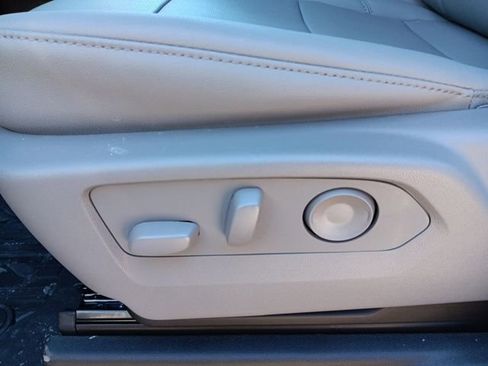 New 2026 GMC Sierra 2500 SLT w/ SLT Premium Package image 21