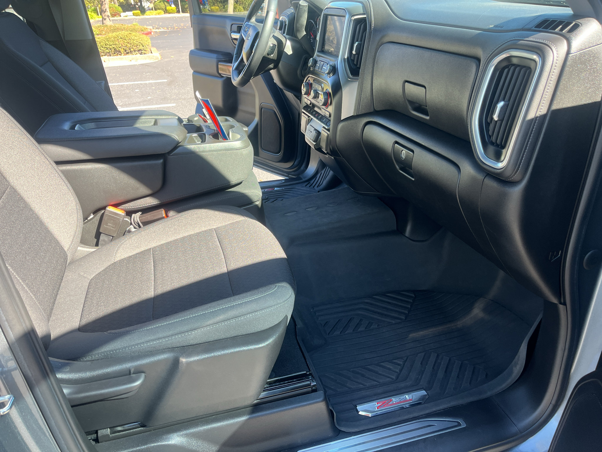 Used 2022 Chevrolet Silverado 1500 RST AWD/4WD image 30