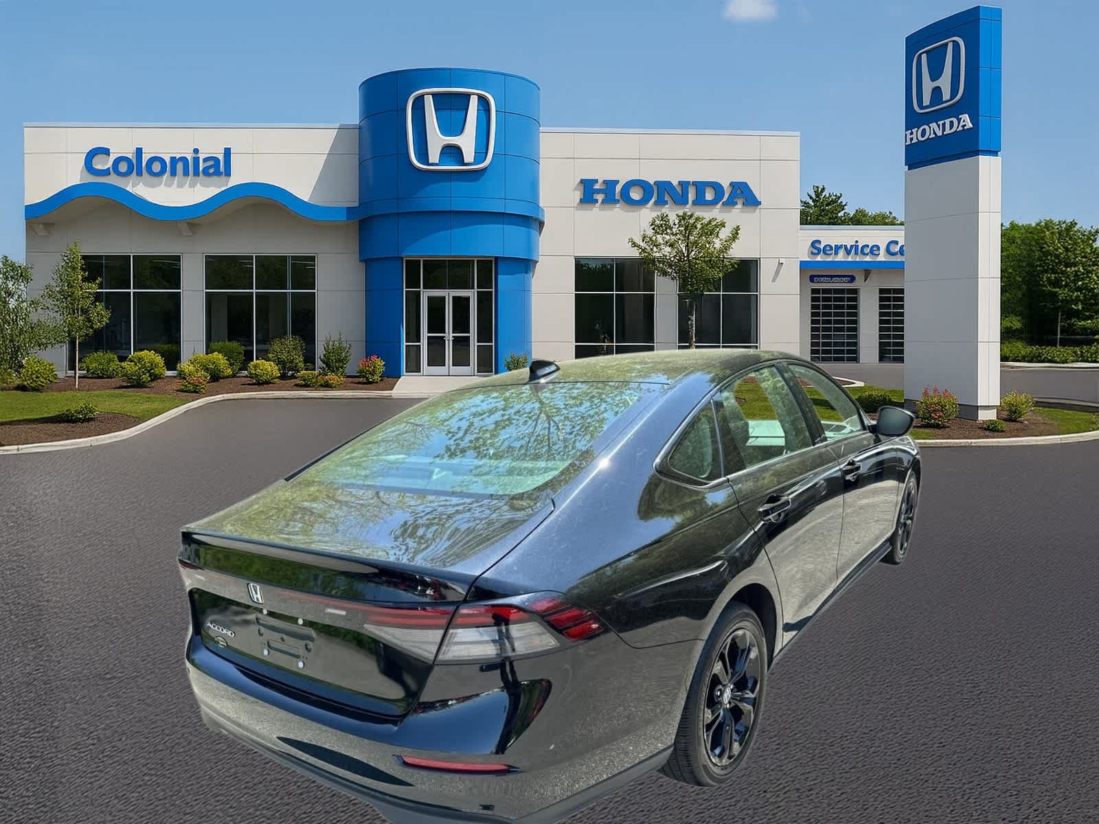 Used 2025 Honda Accord SE image 6