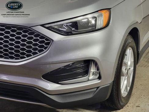 Certified 2023 Ford Edge SEL w/ Convenience Package AWD/4WD image 9