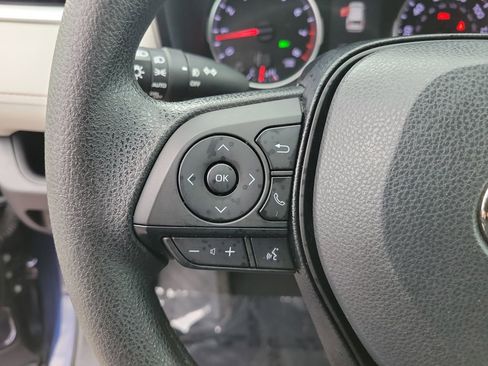 Used 2021 Toyota RAV4 XLE image 28