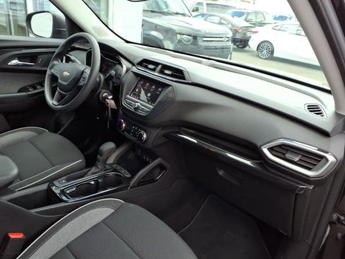 Used 2023 Chevrolet TrailBlazer LS FWD image 21
