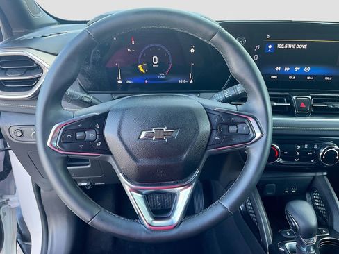 Used 2025 Chevrolet TrailBlazer ACTIV w/ Driver Confidence Package FWD image 11