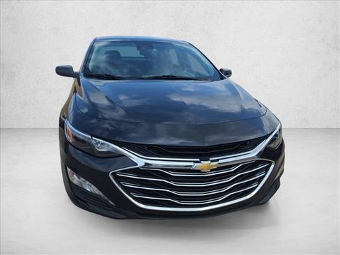 Used 2023 Chevrolet Malibu LT w/ Driver Confidence Package FWD image 2