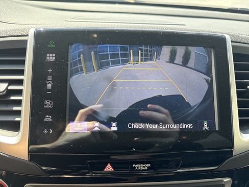 Used 2016 Honda Pilot Elite image 25