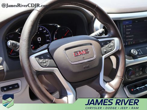 Used 2020 GMC Acadia SLT w/ Driver Alert Package II FWD image 25