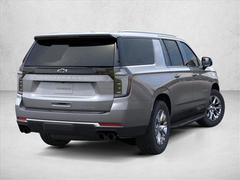 New 2026 Chevrolet Suburban Premier image 4