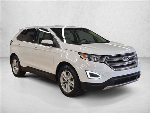 Used 2017 Ford Edge SEL w/ Equipment Group 201A AWD/4WD image 3