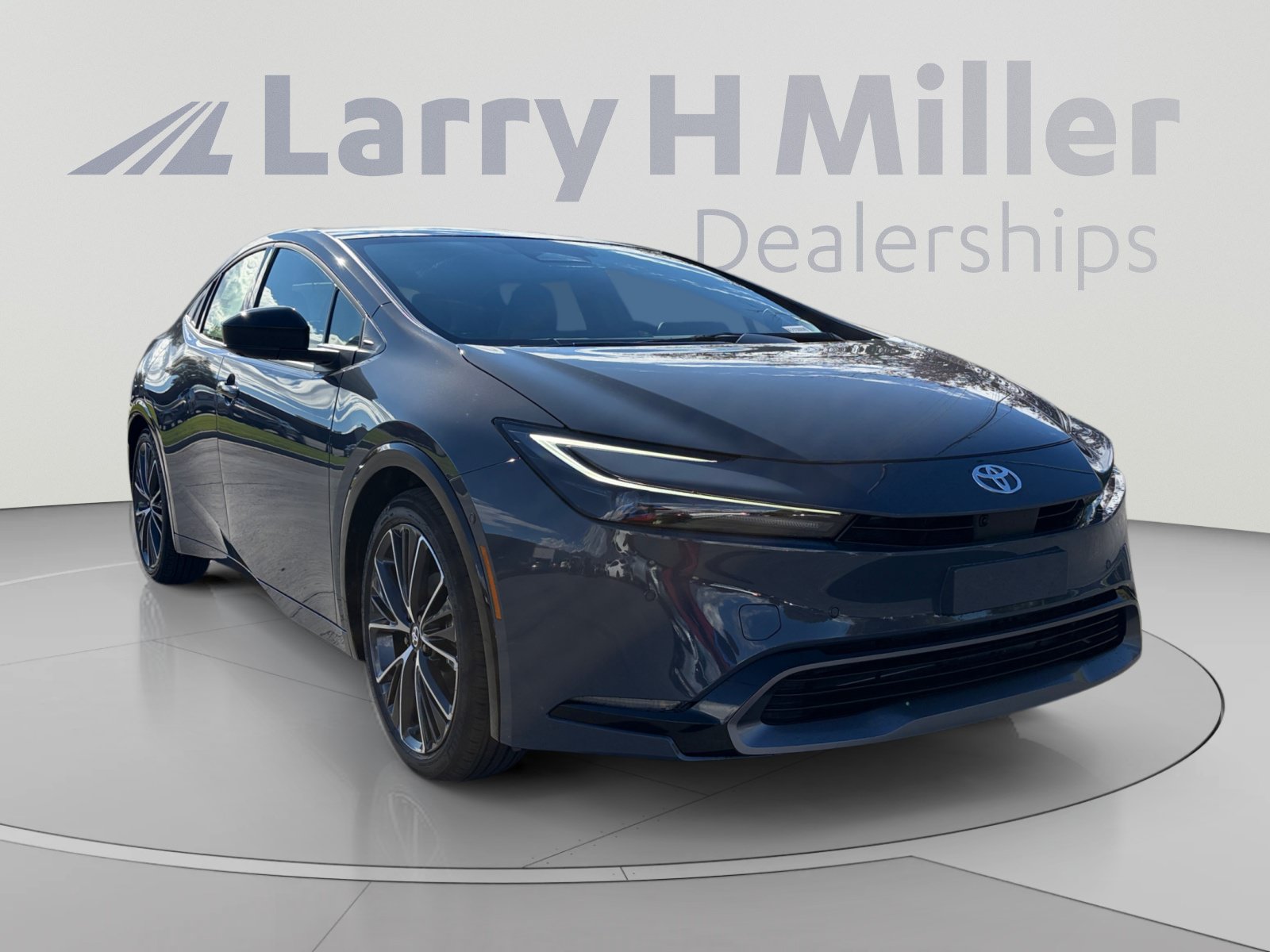 New 2027 Toyota Prius Limited w/ Limited Premium Package FWD image 7