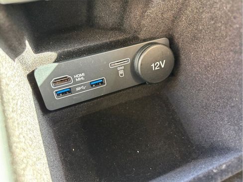 Used 2016 Jaguar XJ R-Sport image 37