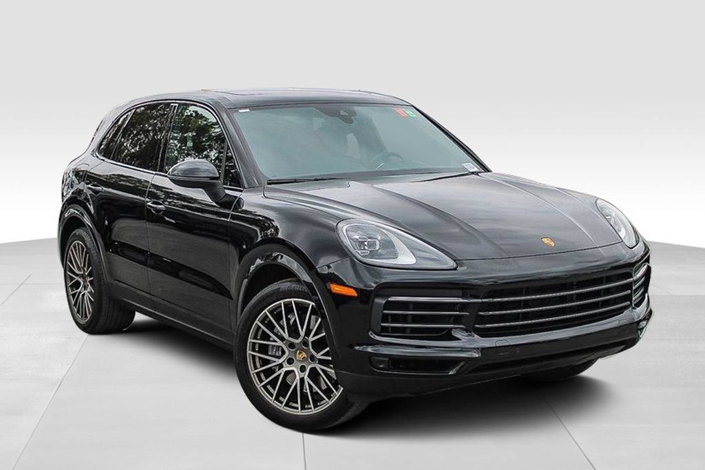 Used 2022 Porsche Cayenne Platinum Edition AWD/4WD image 2