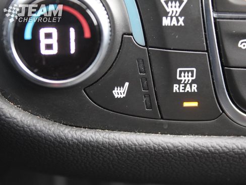 Certified 2022 Chevrolet Equinox RS w/ LPO, Floor Liner Package image 18