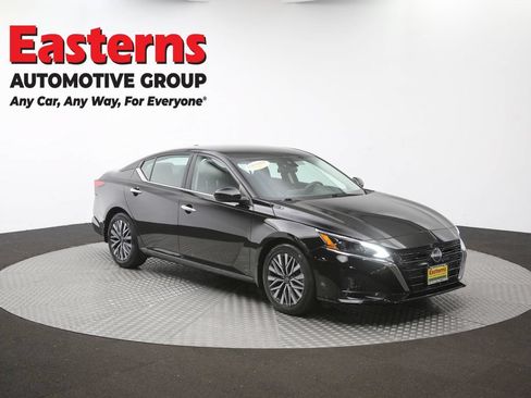 Used 2023 Nissan Altima 2.5 SV FWD image 48