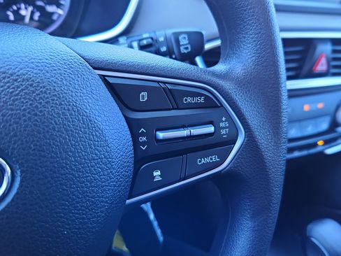 Used 2019 Hyundai Santa Fe SE image 19