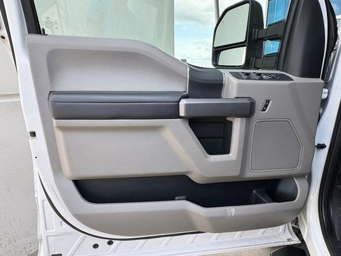 Used 2019 Ford F250 XLT AWD/4WD image 16