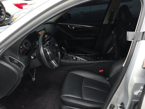 Used 2018 INFINITI Q50 Luxe w/ Essential Package (3.0T Luxe) image 3