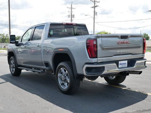 Used 2025 GMC Sierra 3500 SLT w/ SLT Convenience Package AWD/4WD image 3