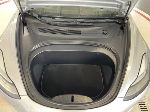 Used 2018 Tesla Model 3 Long Range image 11