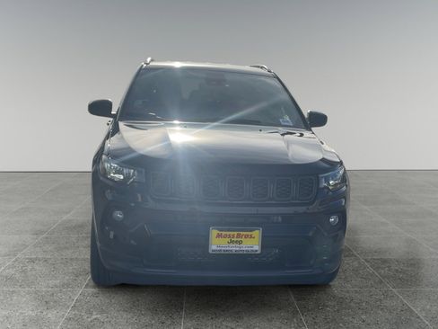 New 2026 Jeep Compass Latitude image 8