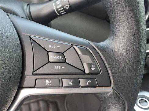 Certified 2025 Nissan Sentra SV image 22