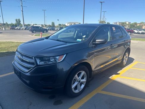 Used 2017 Ford Edge SE FWD image 8