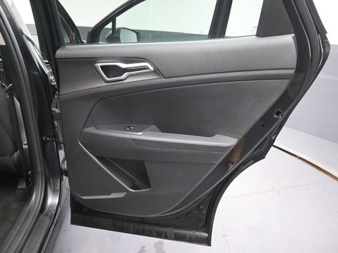 Used 2026 Kia Sportage LX FWD image 21