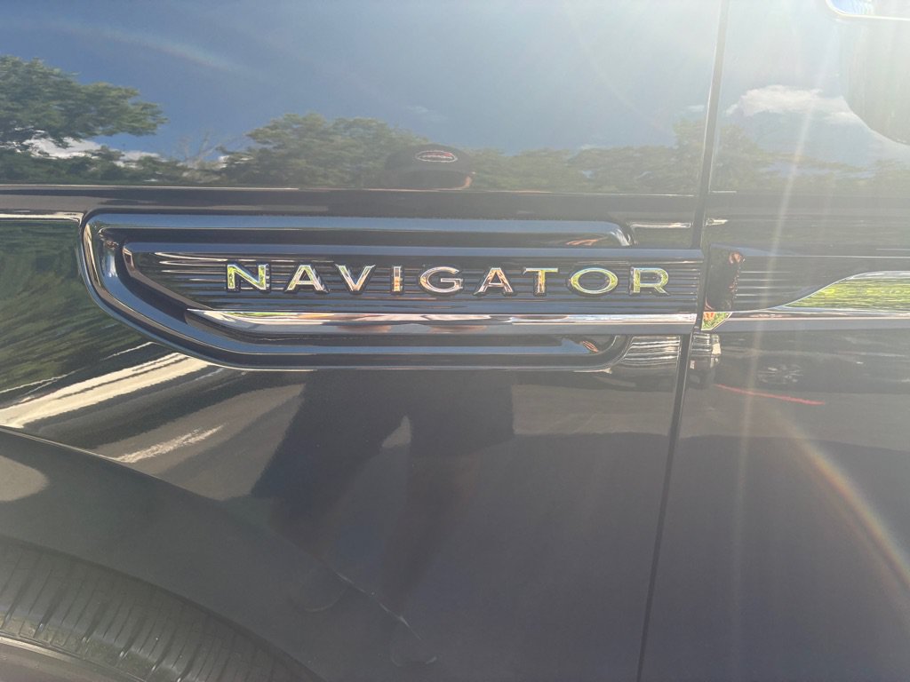 Used 2022 Lincoln Navigator Black Label AWD/4WD image 37