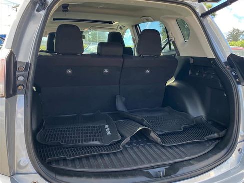 Used 2017 Toyota RAV4 XLE image 20